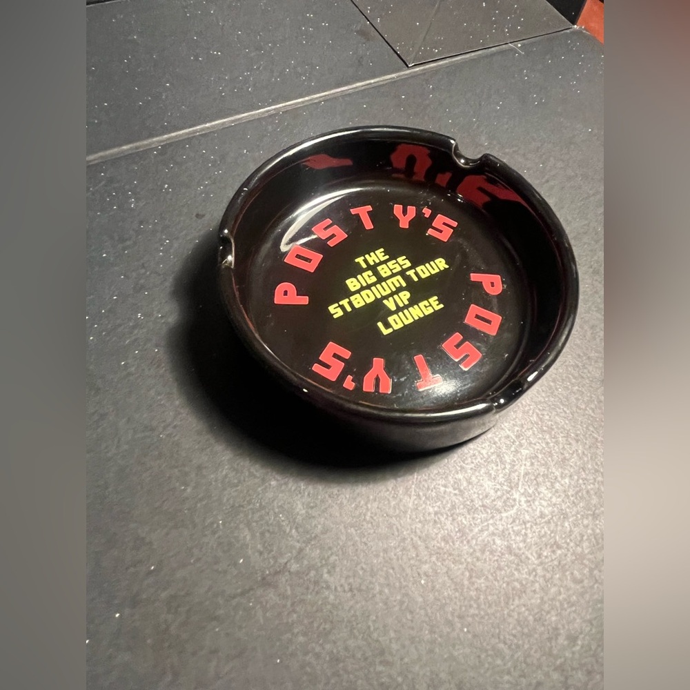 Black Posty's VIP Lounge Ashtray ( POST MALONE ) tour ashtray ⚫️🚬🚬🚬🚬🚬🚬🚬🚬 - Picture 2 of 2